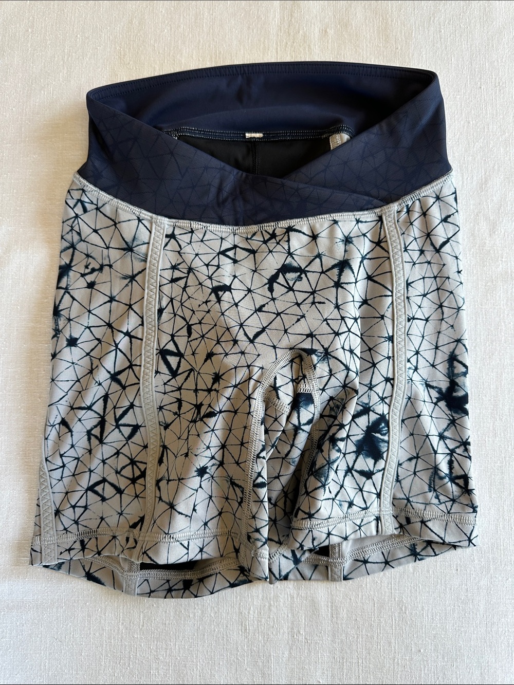 Lululemon Pedal Pace Short Star Crushed Silver Fox Deep Navy